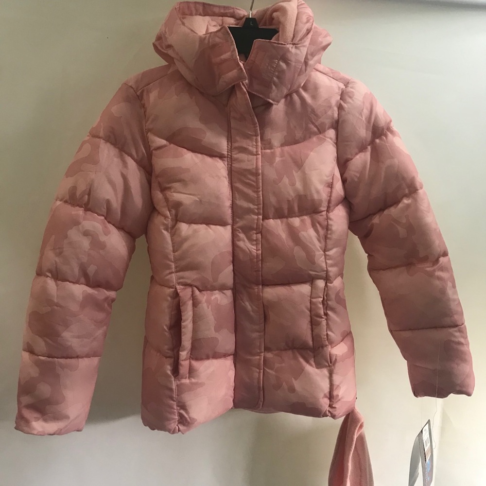 NWT CB ❄️⛄️Warm trendy camo print puffer - Picture 3 of 16